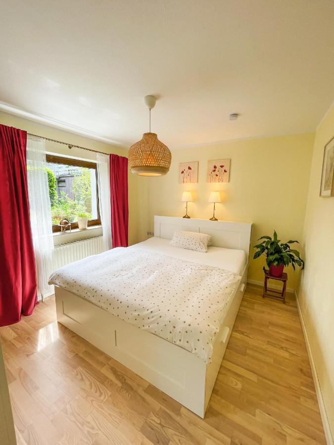 Souterrainwohnung Mit Grossem Garten Und Sauna คาสเซล ภายนอก รูปภาพ